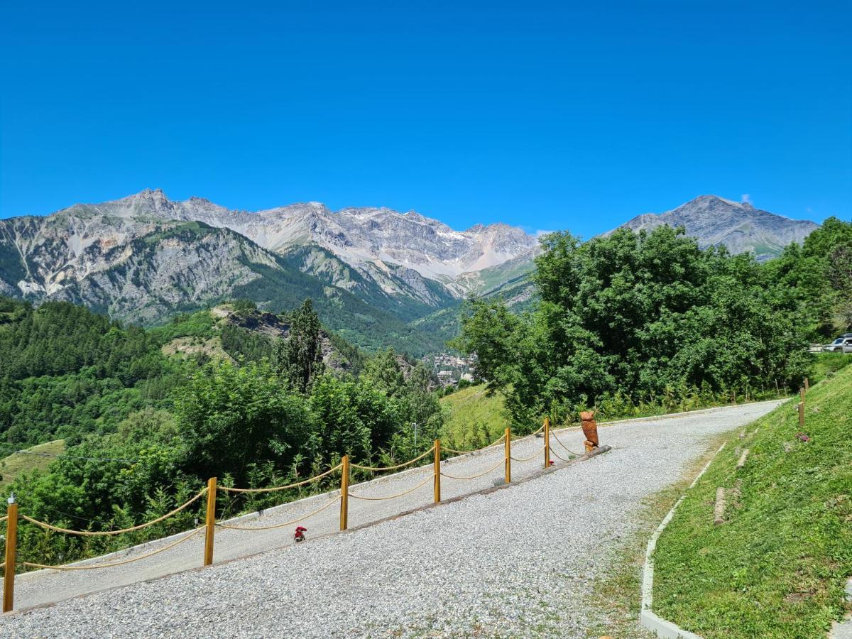 La Maison. Il Nido Dell'Aquila Bardonecchia Luaran gambar