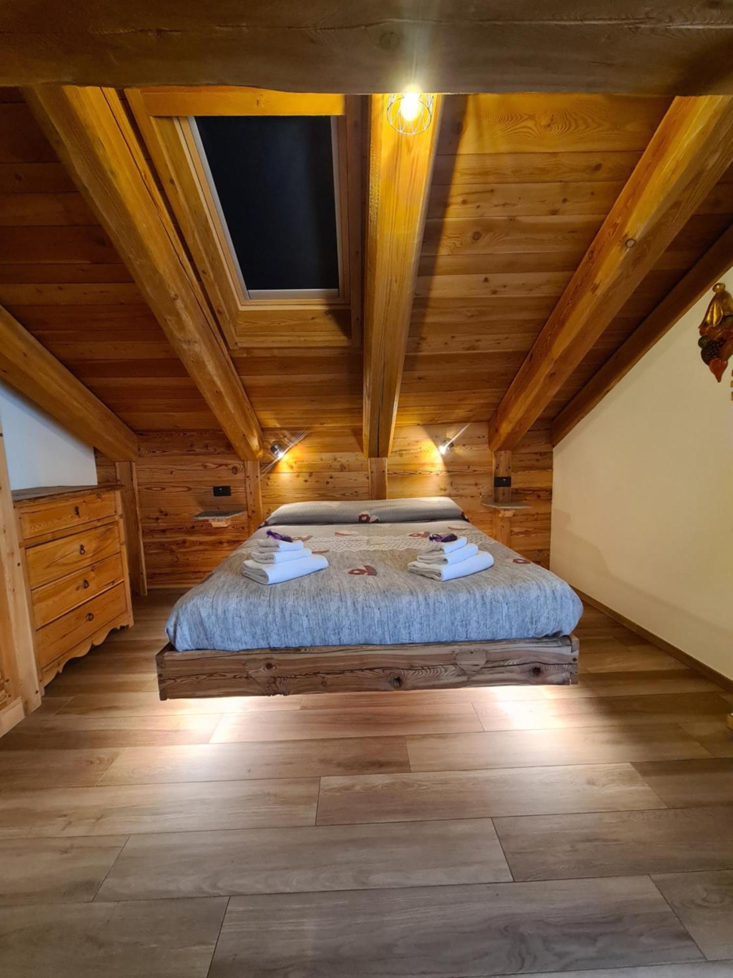 La Maison. Il Nido Dell'Aquila Bardonecchia Luaran gambar